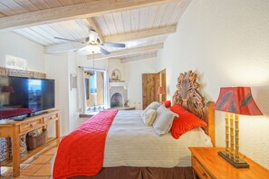 4 عدّة غرف نوم ومكتب ومكواة/لوح كي وسرير سفر