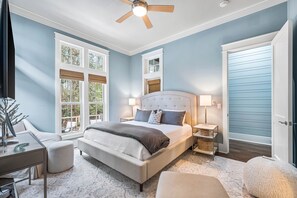 3 slaapkamers, een strijkplank/strijkijzer, wifi, beddengoed