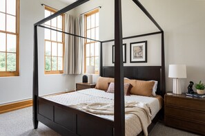 1 多间卧室、办公桌、熨斗/熨衣板、免费 WiFi