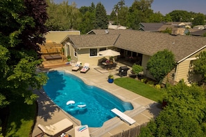Piscine extérieure