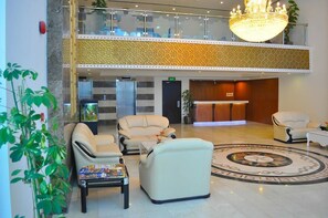 Lobby sitting area - Golden Treasure Tower Family Apartment (Manama)