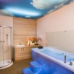 Couples treatment room(s), body treatments, hydrotherapy