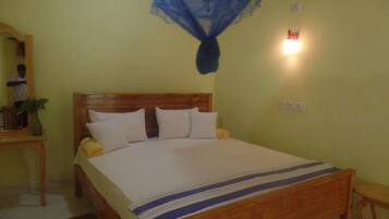 豪華雙人房, 1 張標準雙人床 | 1 間臥室、迷你吧、客房內保險箱、書桌