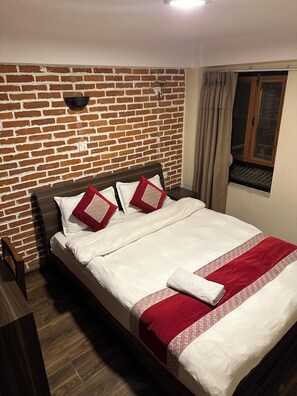 1 bedroom, minibar, in-room safe, desk - Hotel Vintage Home (Bhaktapur)