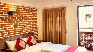 1 bedroom, minibar, in-room safe, desk