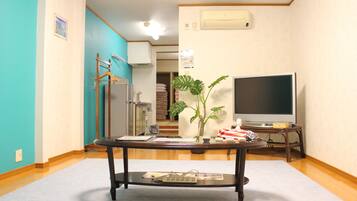 Desk, free WiFi, bed sheets