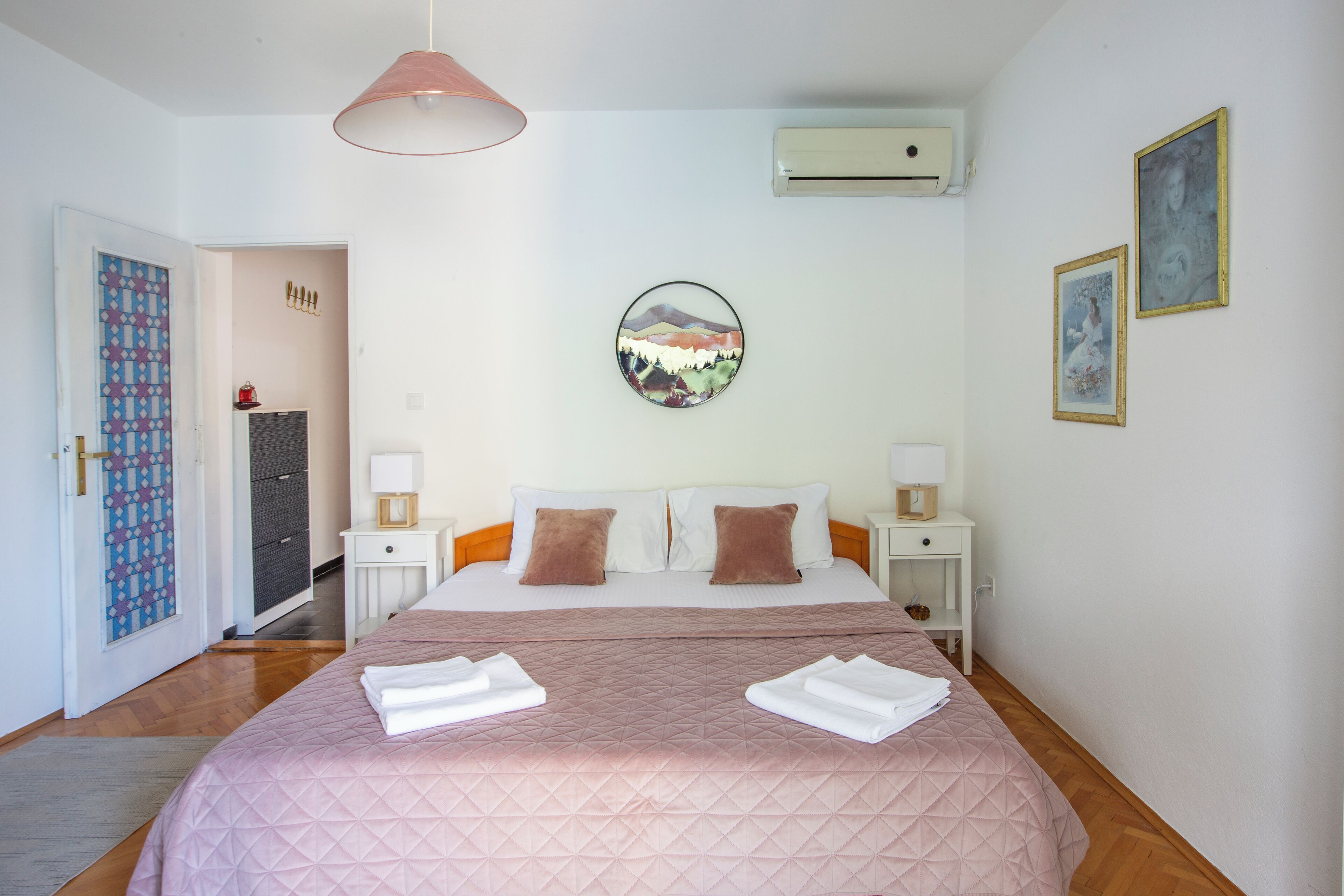 Apartment, Balcony, Sea View (1 Bedroom, 3 adults) | Desk, iron/ironing board, free WiFi, bed sheets