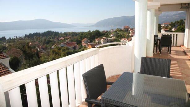 Apartment, 1 Bedroom, Balcony, Sea View (4) | Balcony - Villa Happy (Tivat)