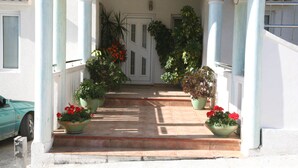 Property entrance - Villa Happy (Tivat)