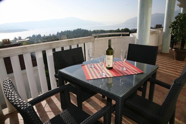 Apartment, 2 Bedrooms, Balcony, Sea View (2) | Balcony