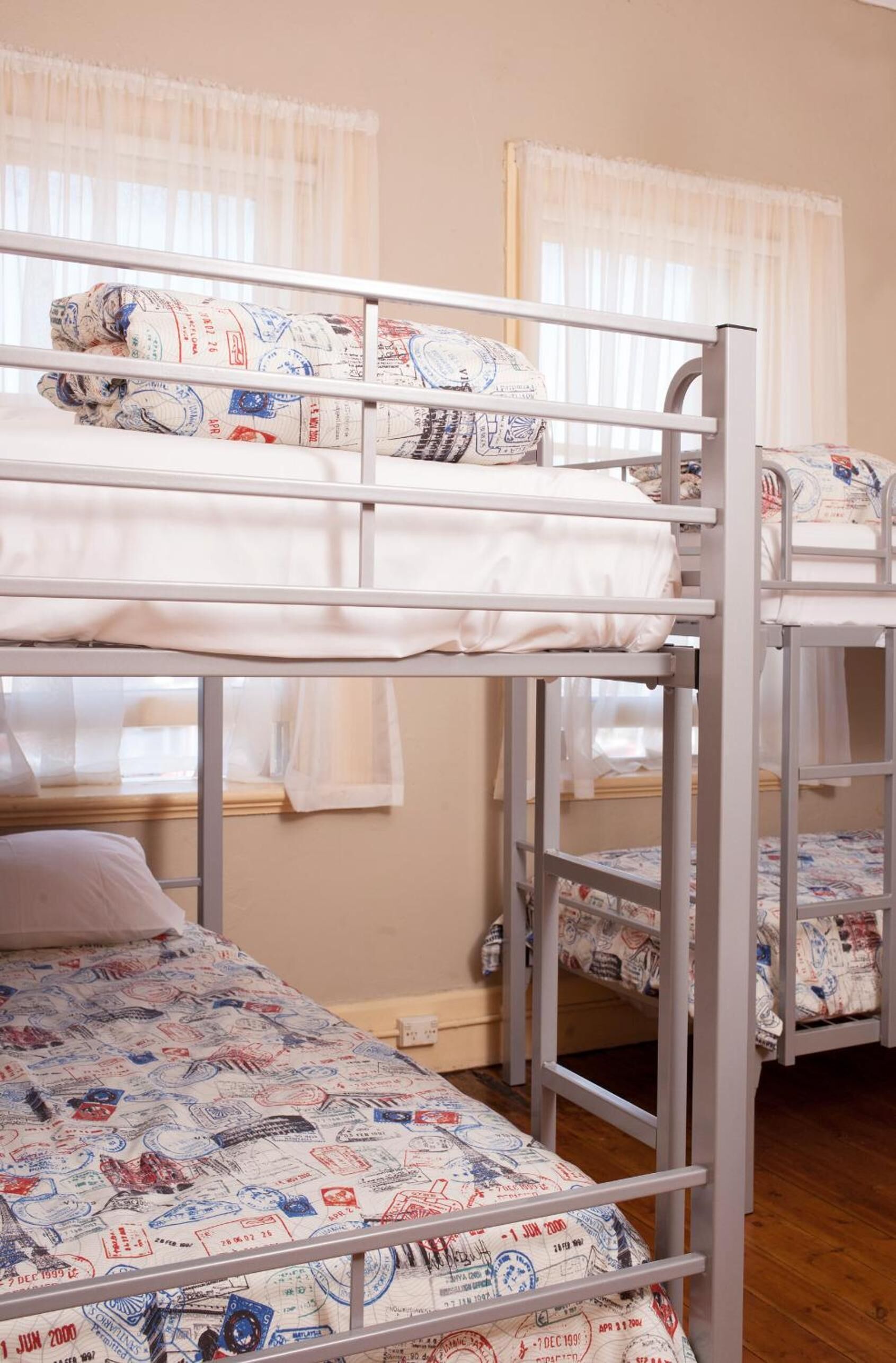 soundproofing, free wifi, bed sheets