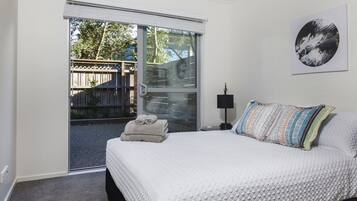 Central City Escape Apartment G06 | 3 bedrooms, iron/ironing board, free WiFi