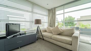 NY Style Luxury Penthouse Apartment | 4 bedrooms, iron/ironing board, free WiFi