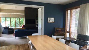 Ferienhaus | Essbereich im Zimmer