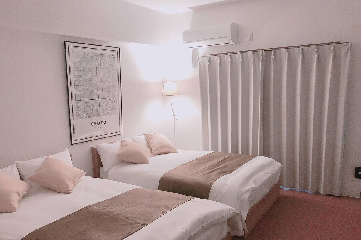 Desk, blackout curtains, free WiFi, bed sheets