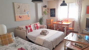 2 slaapkamers, een bureau, een strijkplank/strijkijzer, wifi