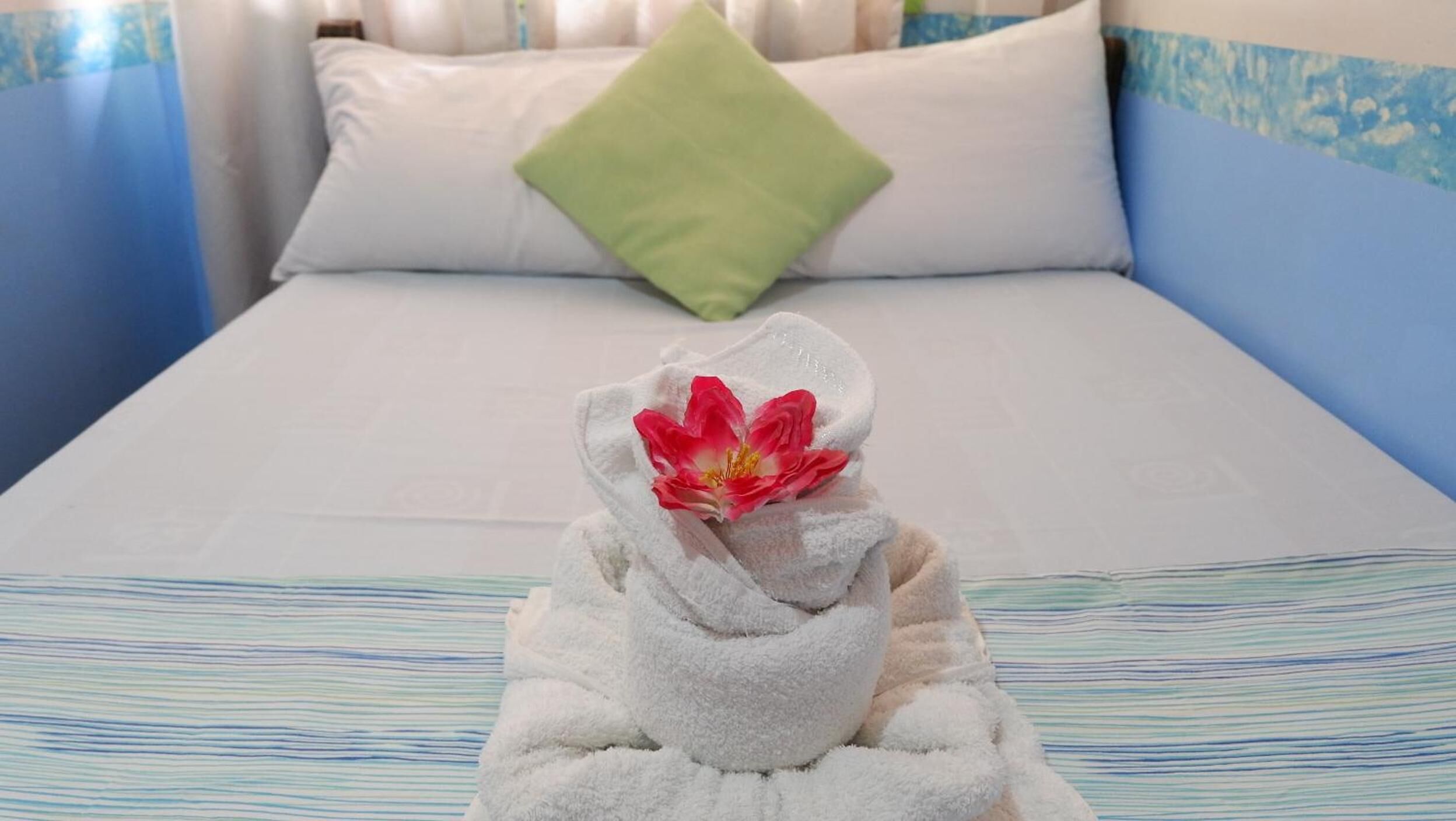 Photo - Mountain Side Inn