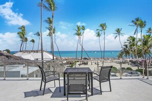Outdoor dining - Villa Pandora: Beachfront, oceanview villa w/ heated pool, games, chef & staff (Punta Cana)