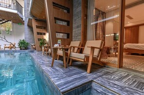 Studio, cạnh hồ bơi | Quang cảnh từ phòng