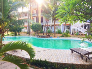 Outdoor pool - Orianna Resort (Phan Thiet)