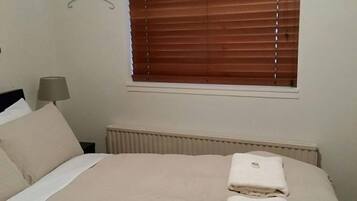 Apartment, 2 Bedrooms | 2 bedrooms, iron/ironing board, cribs/infant beds, bed sheets