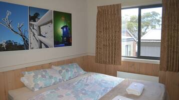 Chalet, 3 Bedrooms | 3 bedrooms, cots/infant beds