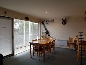 Apartment, 3 Bedrooms | In-room dining - Elkhorn 9 (Mount Buller)