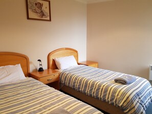 Apartment, 3 Bedrooms | 3 bedrooms, cribs/infant beds, bed sheets - Elkhorn 9 (Mount Buller)
