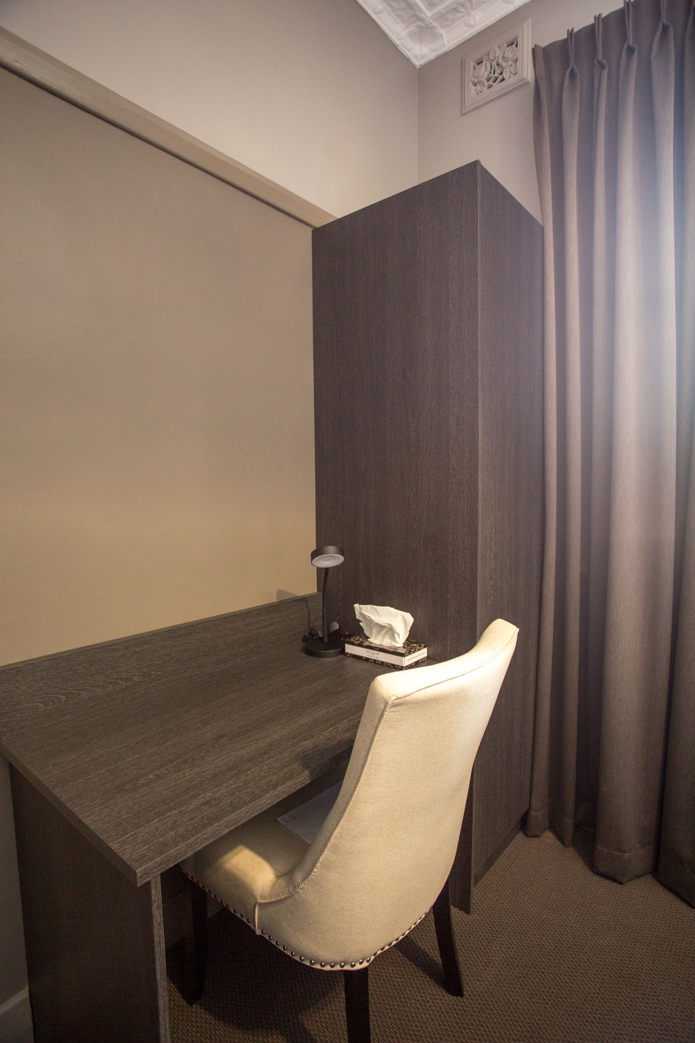 comfort room, 1 queen bed, shared bathroom | room amenity