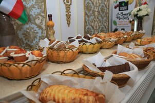 Café da manhã com buffet todos os dias mediante uma taxa