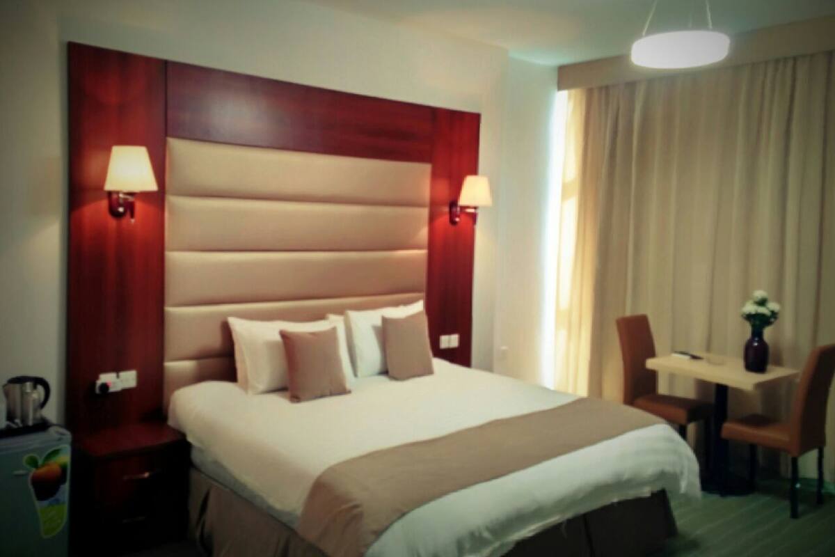 Minibar, in-room safe, individually furnished, desk