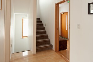 Íbúð - 4 svefnherbergi (Avalon C) | Öryggishólf í herbergi, ókeypis þráðlaus nettenging, rúmföt