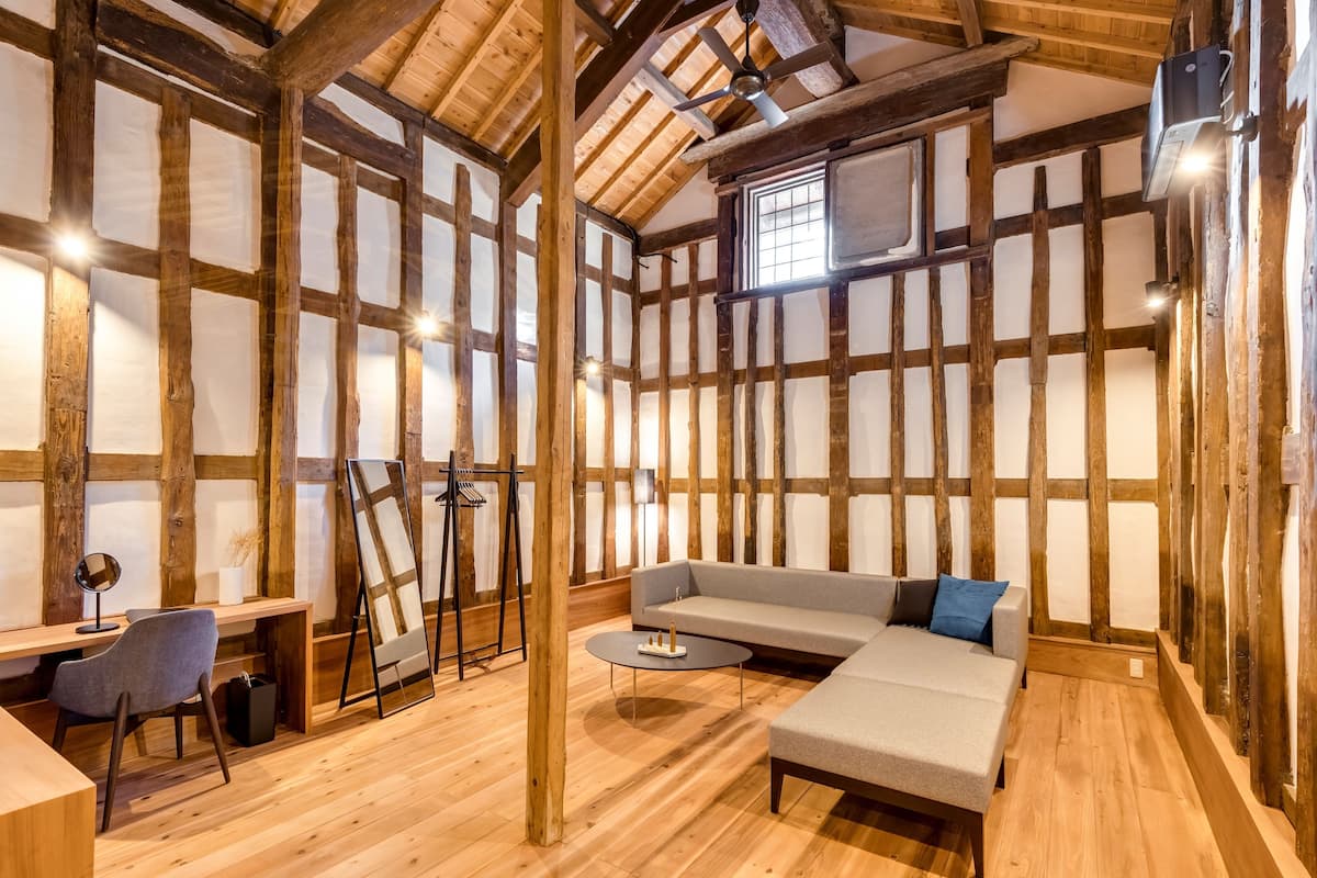 1 habitación y caja de seguridad en la habitación