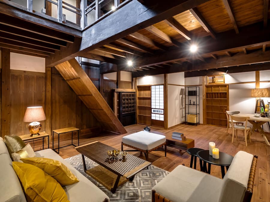 Premier-rum (VMG) | Värdeförvaringsskåp på rummet, individuell inredning och unika möbler