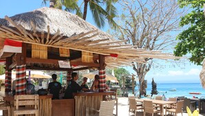 Poolbar