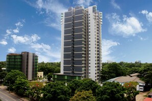 Exterior detail - Pyay Garden Residence (Yangon)