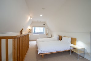 House, 1 Bedroom | 1 bedroom, soundproofing, cots/infant beds, travel cot - Green House (Kutchan)