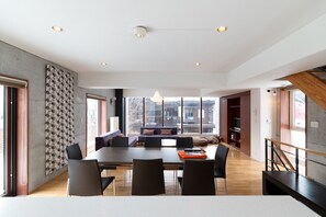 Casa, 4 habitaciones | Área de sala de estar | Televisión de pantalla plana, Netflix y reproductor de DVD 