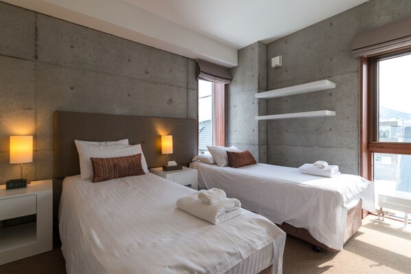 House, 4 Bedrooms