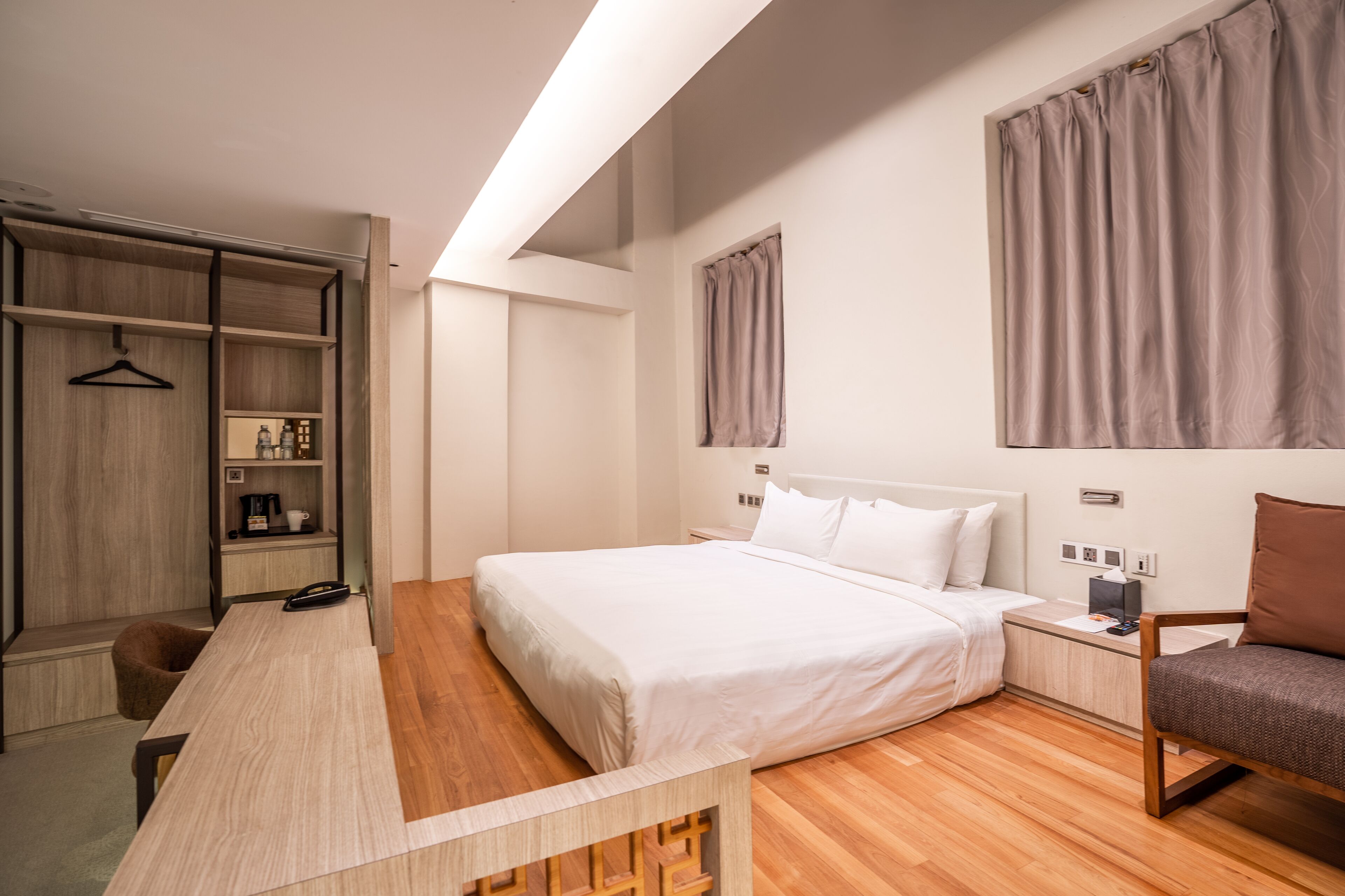 deluxe family room | in-room safe, desk, iron/ironing board, free wifi