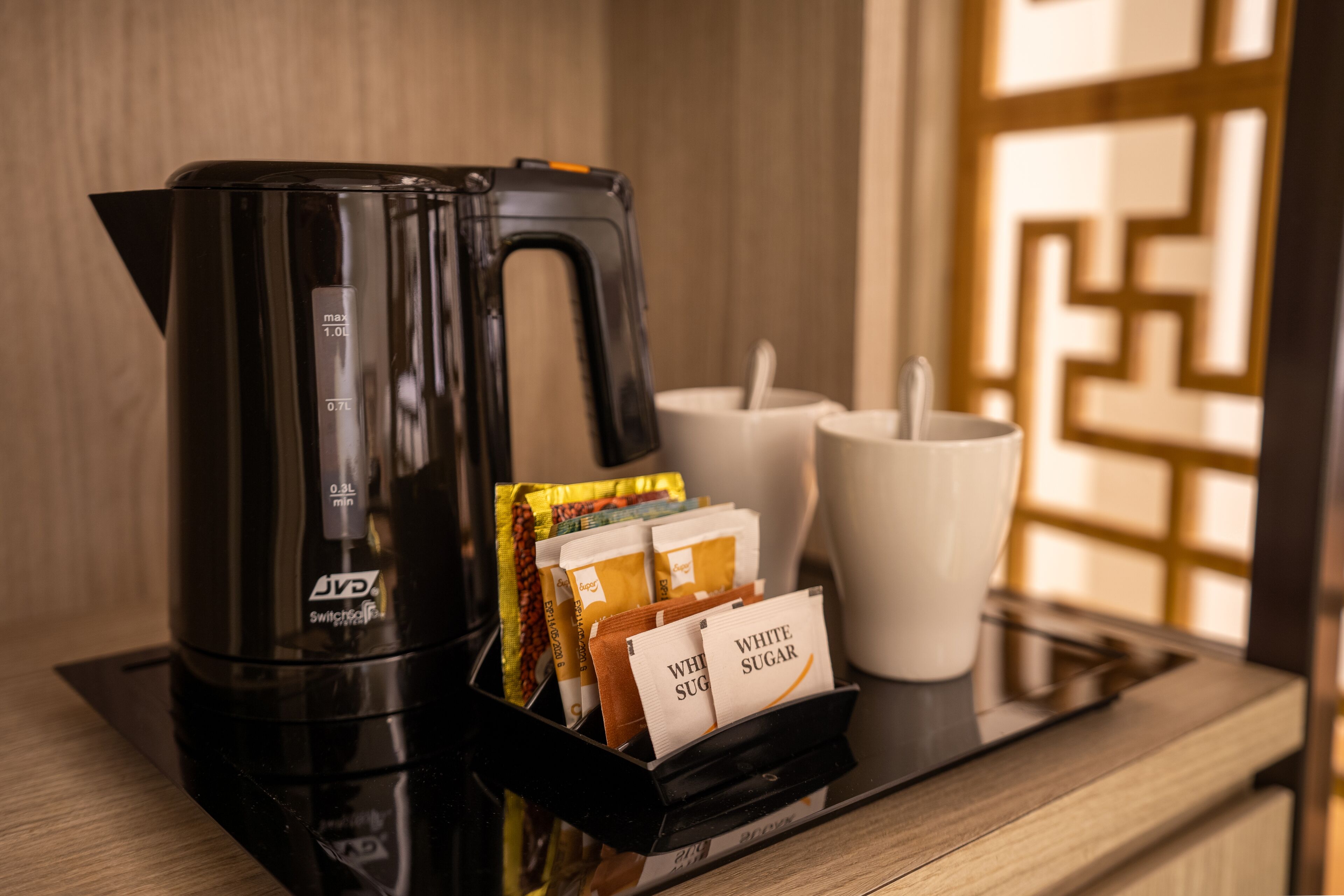 deluxe family room | coffee and/or coffee maker