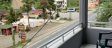 Lägenhet - 3 sovrum | 2 sovrum, skrivbord, ljudisolering och strykjärn/strykbräda