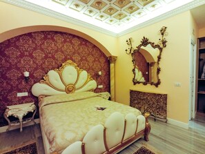 Quarto presidencial, 1 quarto | Lençóis italianos Frette, roupas de cama premium, edredons de pluma