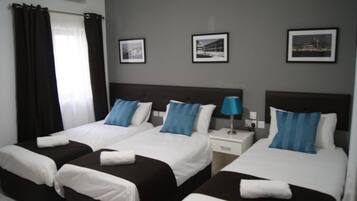 Caja de seguridad en la habitación, escritorio y wifi gratis