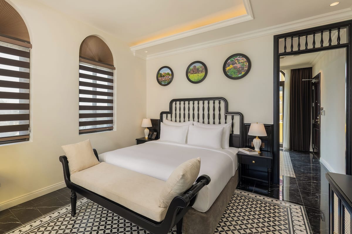 Signature Double Room, Balcony, Pool View | Premium bedding, minibar, in-room safe, desk