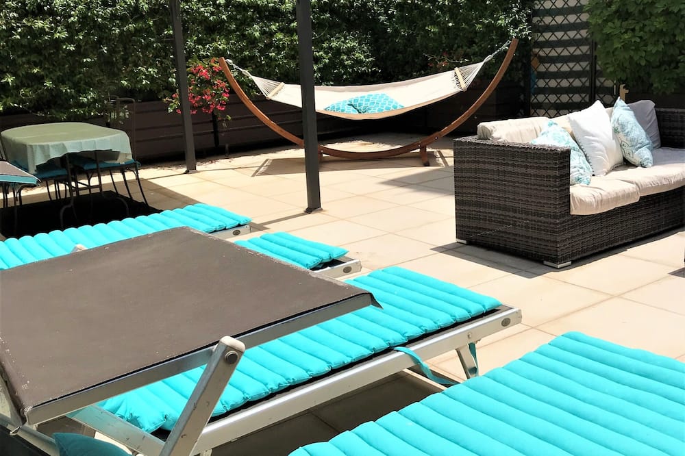 Sorrento Apartments ONE