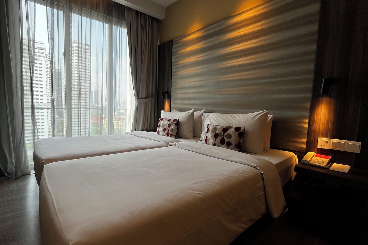 Estudio ejecutivo, 1 cama individual, para no fumadores (Hollywood) | Edredón, caja de seguridad en la habitación y escritorio