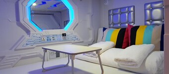 Galaxy Pods at Chinatown