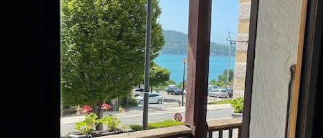 Habitación superior, vista al lago | Vista desde la habitación