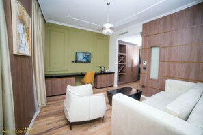 1 개의 침실, 고급 침구, 미니바, 객실 내 금고